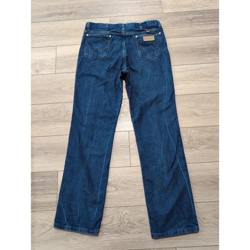WRANGLER JEANS MEN's 36X34 STRAIGHT FIT  DARK WASH 936PWD  EUC